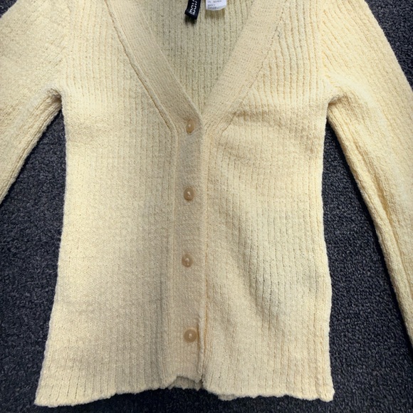 H&M Pale Yellow Ribbed Button-Front Cardigan - Picture 5 of 6